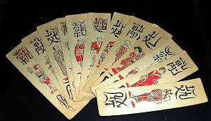 Tứ sắc là gì?