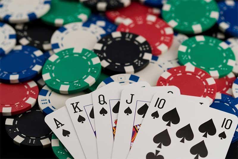 Tổng Hợp Chiến Thuật Poker Cơ Bản Và tăng Hiệu Quả Từ những Chuyên Gia